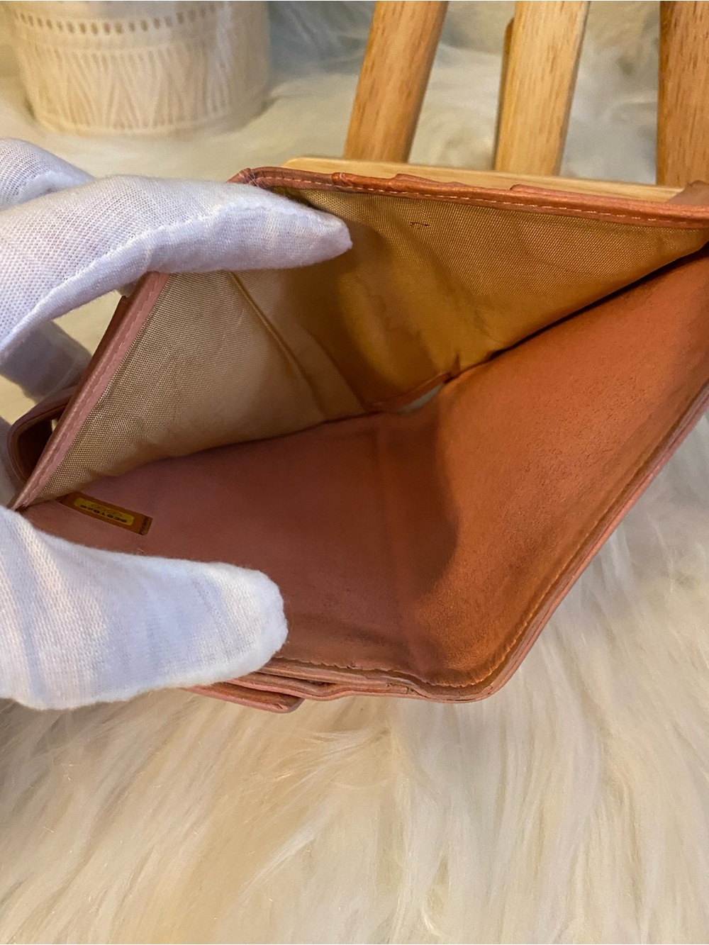 CHANEL Pink Caviar Leather Wallet with CC Motif - Picture 11 of 12
